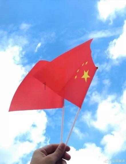梦见一半黑棺一半红棺游戏画面